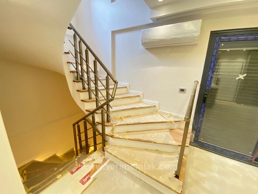 Ultra Luxury 3+1 Unique Triplex Mansion With Full Sea View In Doğanbey