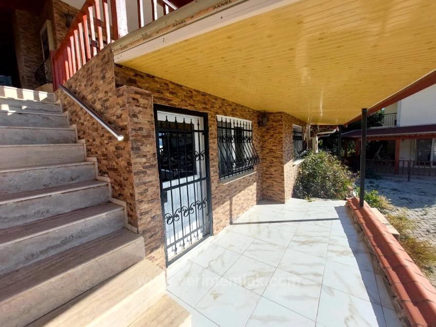 4+1 Villa With Sea View For Sale In Seferihisar Doğanbey