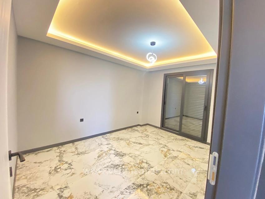 4+2 Detached Villa In Doğanbey With Sea View On A 280M2 Land!!