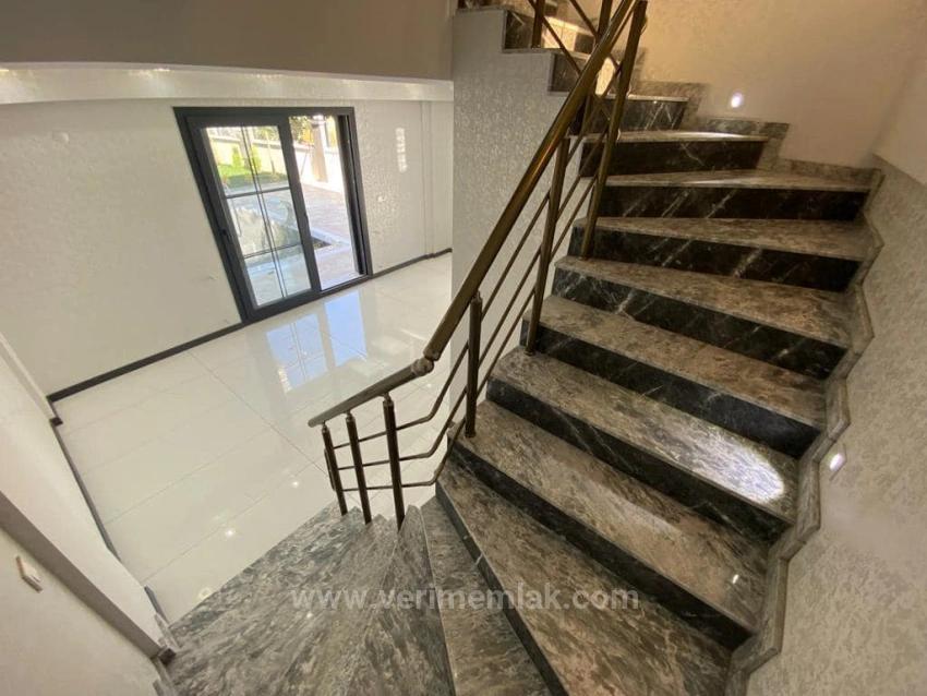 50M2 Summer Villa With Pool And Garden For Sale In Gumuldur