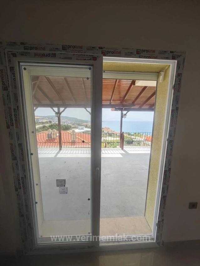 4+1 Bedroom Villa For sale in Atatürk Nbh. Seferihisar Doğanbey - 300 m²