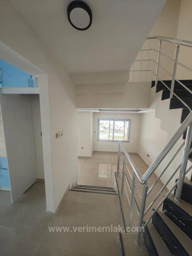 Detached 4+1 Villa With Uninterrupted Sea View In Seferihisar Atatürk Neighborhood.