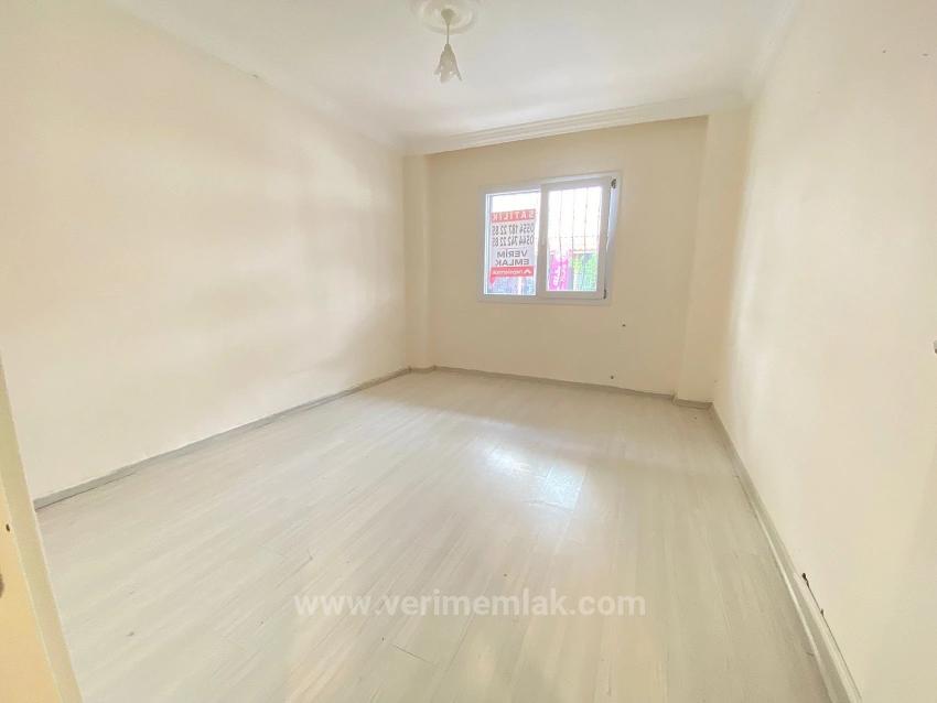 3+1 Ground Floor Apartment For Sale In Seferihisar Ürkmez, 100M From The Sea