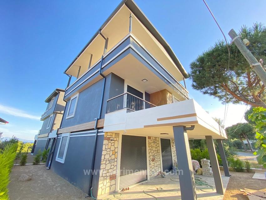 A Fully Detached 3+1 Villa With Stone Details, Located In The Most Stylish Corner Of Atatürk Neighborhood In Seferihisar!