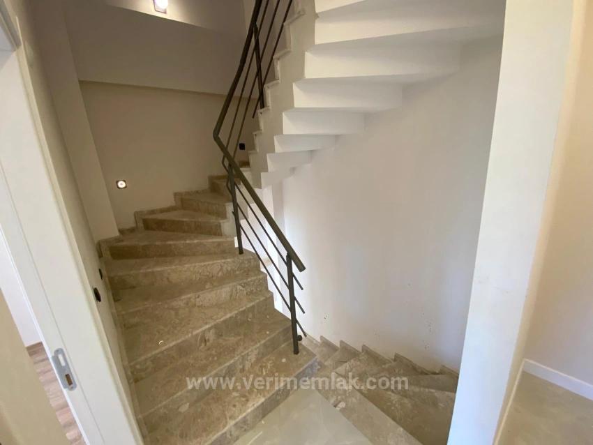 3+1 Villa With A Large Garden In Özdere, Walking Distance To The Sea