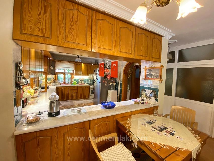 7+1 Corner Villa For Sale In Seferihisar Cumhuriyet, 400M From The Sea!