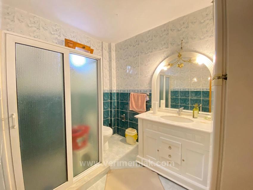 7+1 Corner Villa For Sale In Seferihisar Cumhuriyet, 400M From The Sea!