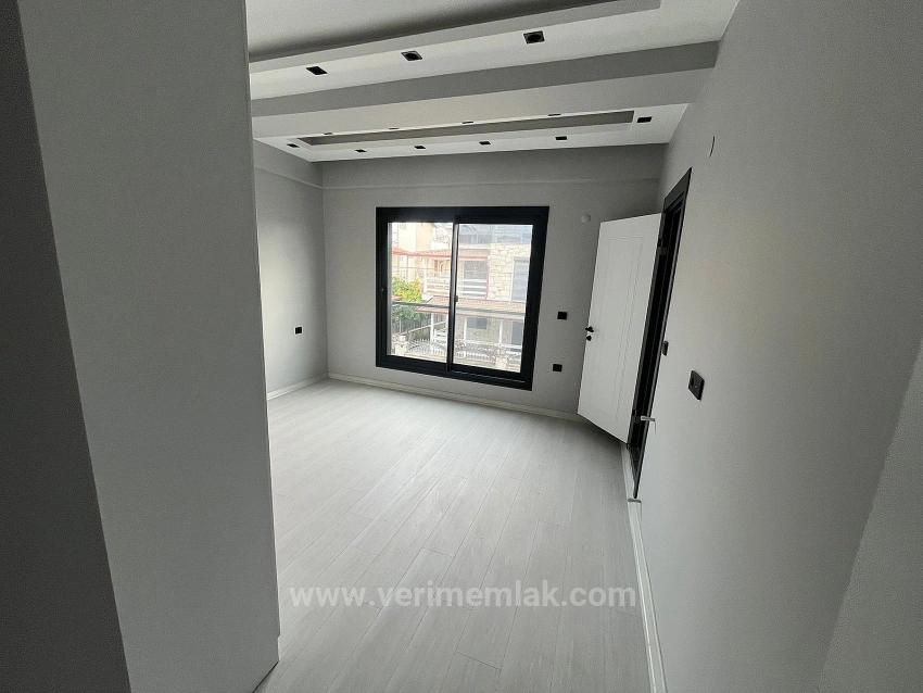 Ultra Luxury Villa With Large Garden, 30 Meters From The Sea In Özdere