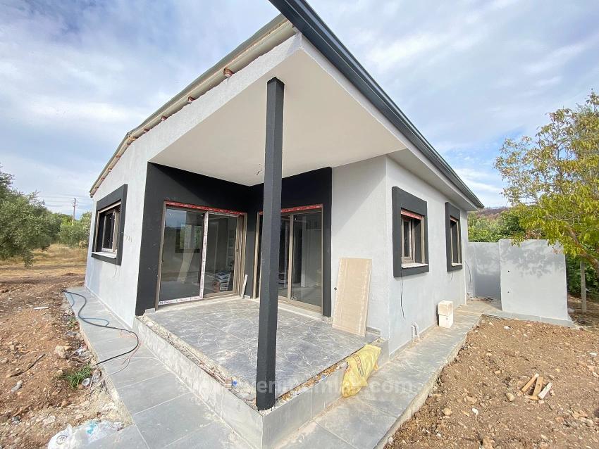 Detached 2+1 House For Sale In Kavakdere On 250M2 Land