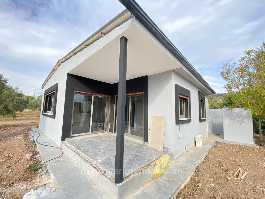 Detached 2+1 House For Sale In Kavakdere On 250M2 Land