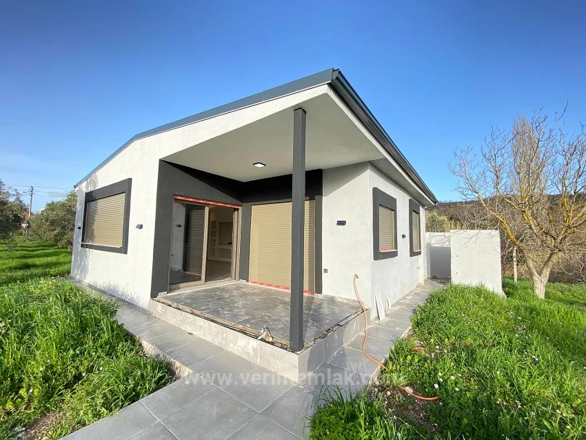 Brand New 2+1 Detached House In Seferihisar Kavakdere, Surrounded By Nature And 3 Km From The Sea.