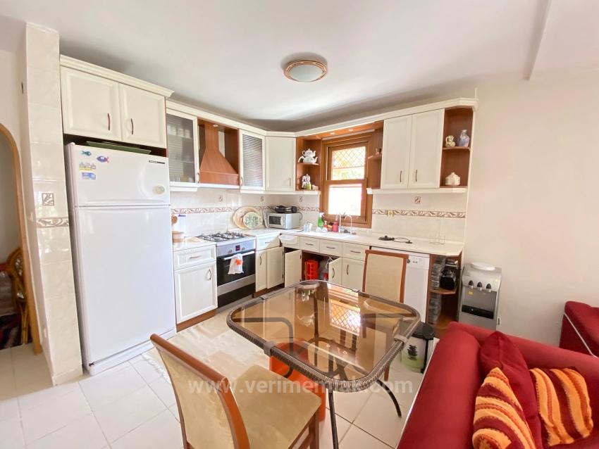 Fully Furnished 3+1 Villa For Sale In A Beachfront Complex In Ürkmez