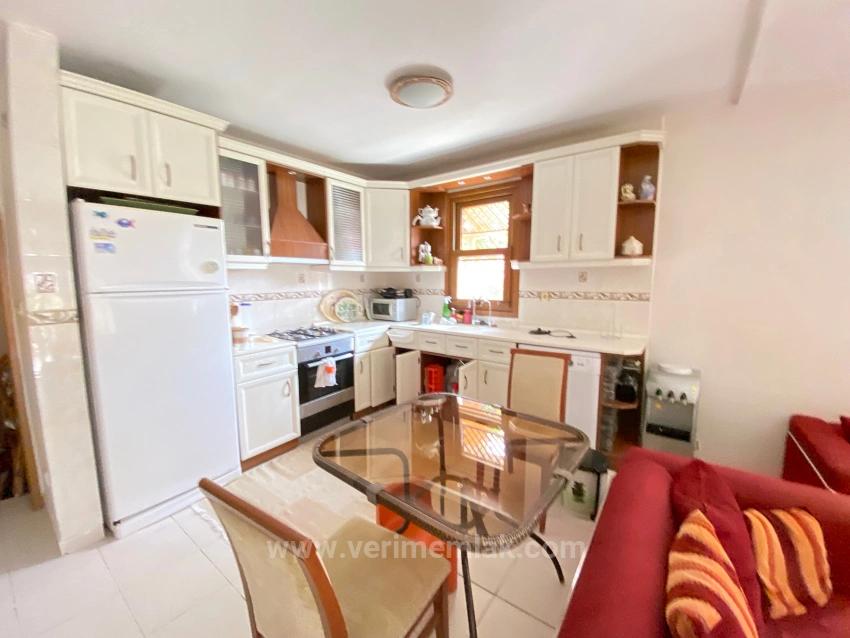 Fully Furnished 3+1 Villa For Sale In A Beachfront Complex In Ürkmez