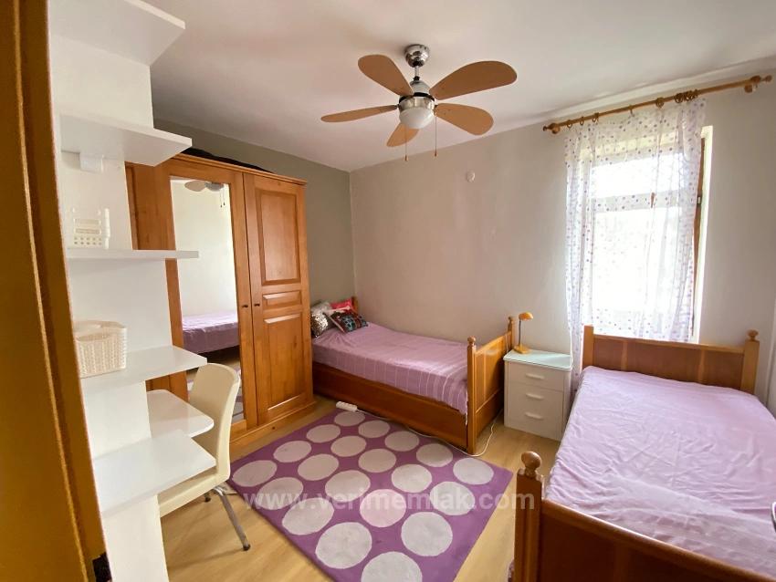 Fully Furnished 3+1 Villa For Sale In A Beachfront Complex In Ürkmez