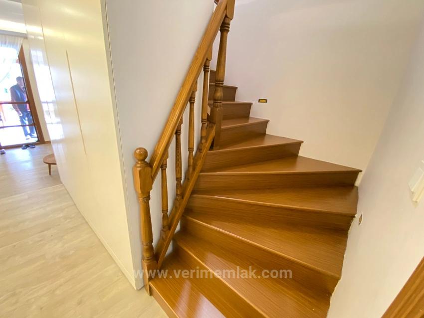 3+1 Villa For Sale In Ürkmez, İzmir, 50M From Bahçeli Beach, Free Of Charge