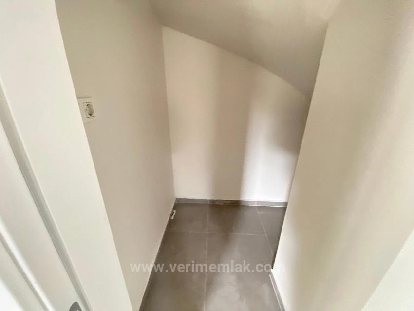 3+1 Villa With Pool And Security, Right On The Seafront In Seferihisar Erdem Tur Site