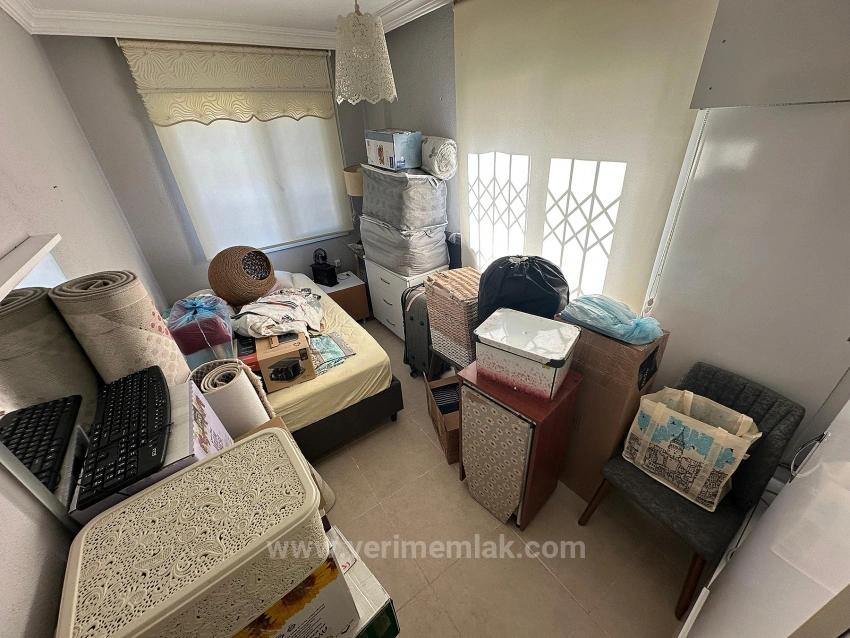 2+1 Airy Flat For Sale In Central Location In Ürkmez