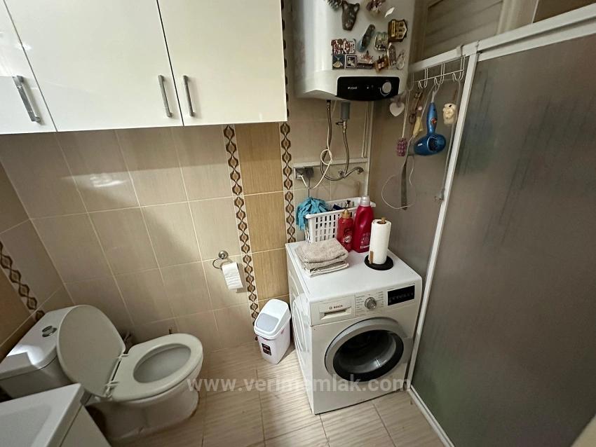 2+1 Airy Flat For Sale In Central Location In Ürkmez