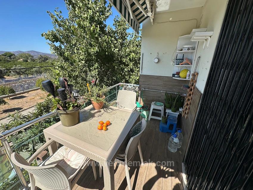 2+1 Airy Flat For Sale In Central Location In Ürkmez