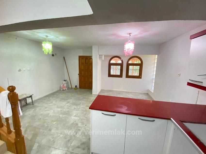 Detached 4+1 Villa For Sale With Social Facilities In Doğanbey Site