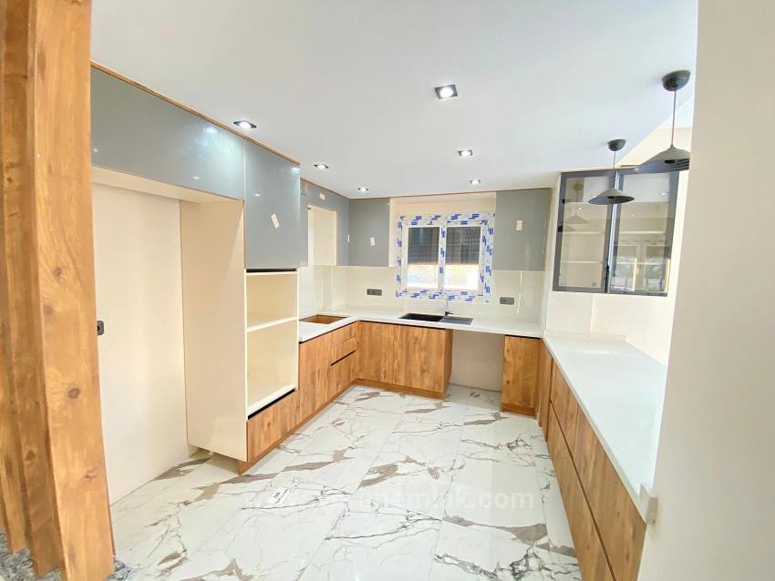 3+1 Villa For Sale In Seferihisar Kavakdere, 4 Km From The Sea, With Occupancy Permit