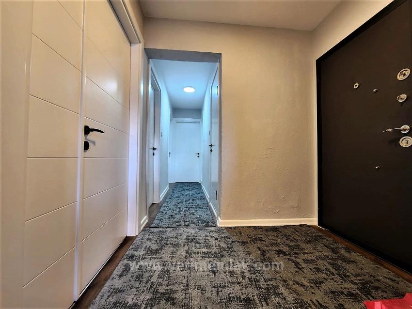 3+1 Apartment For Sale In Ürkmez, Middle Floor With Elevator In The City Center