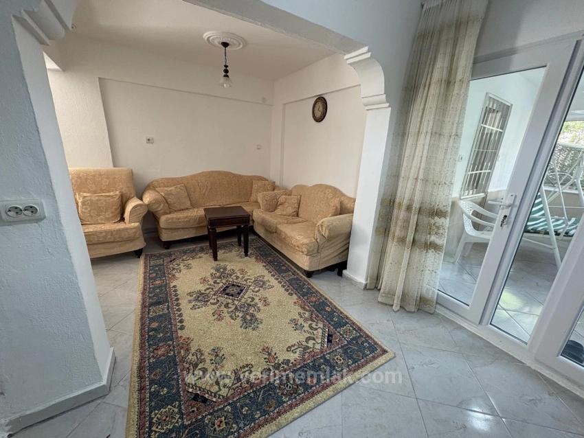 3+1 Garden Floor Apartment For Sale On The Sea Side In Ürkmez