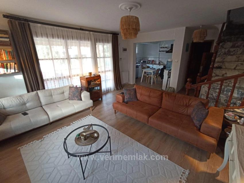 3+1 Villa For Sale 300 Meters From Özdere Çukuralti Beach