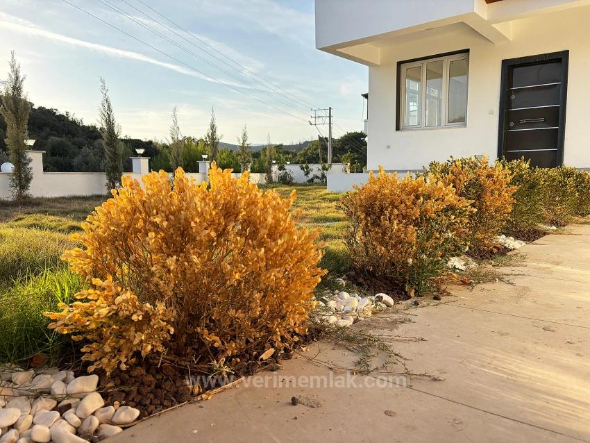 Brand New 3+1 Villa For Sale With Large Garden In Doğanbey Payamlı