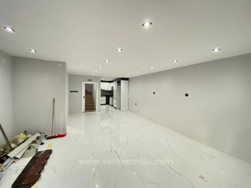 Ultra-Luxury, First-Class Quality 4+1 Villa For Sale In Seferihisar Ürkmez, 100M From The Sea.