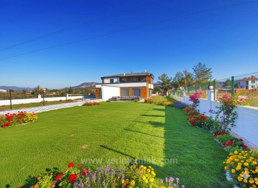 550M² Plot In Kavakdere, Seferihisar, Ultra Luxury 3+2 Villa With Pool
