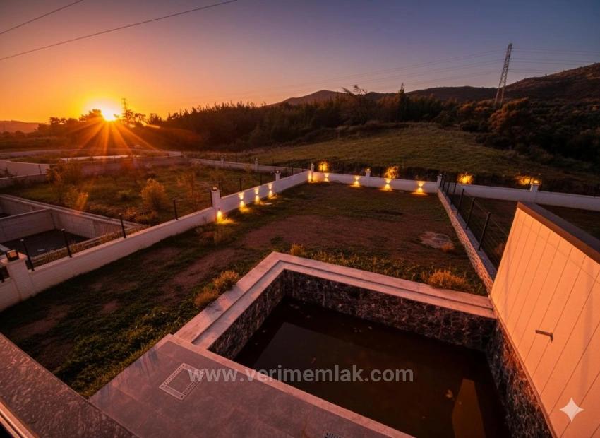 550M² Plot In Kavakdere, Seferihisar, Ultra Luxury 3+2 Villa With Pool