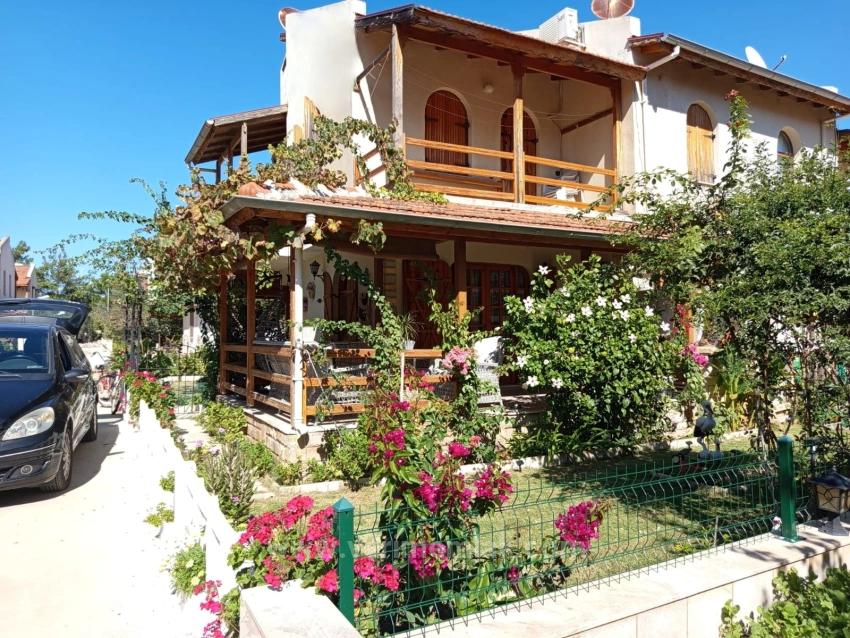 3+1 Villa For Sale In Doğanbey, Within A Seaside Complex With Swimming Pool