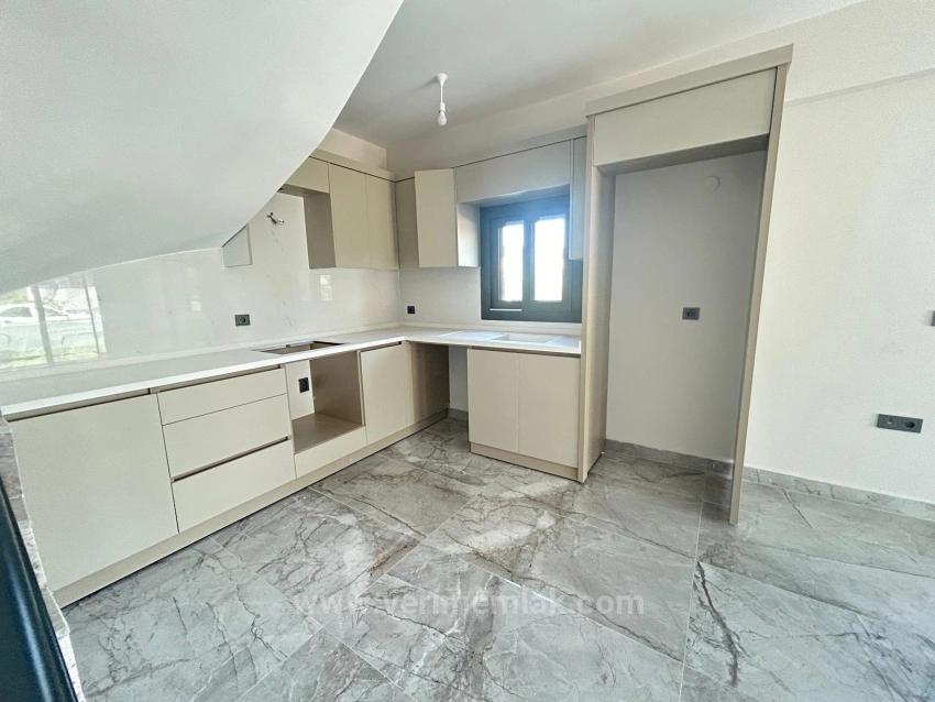 3+1 Villa For Sale In Özderede Çarşı Center, Front Side, Ready For Occupation!!