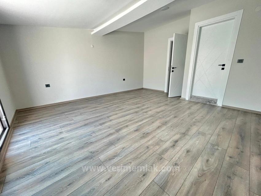 3+1 Villa For Sale In Özderede Çarşı Center, Front Side, Ready For Occupation!!