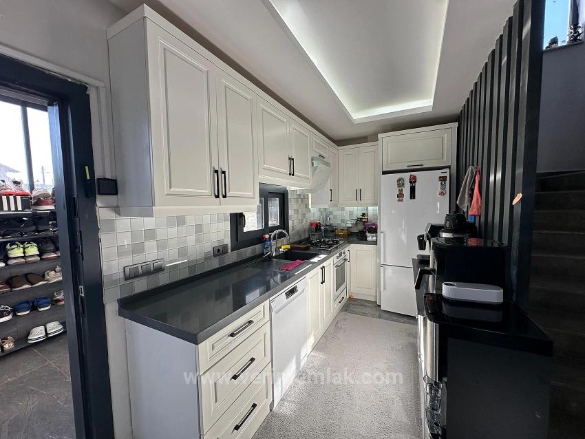 Sea View, Modernly Designed 4+1 Villa For Sale In Seferihisar Atatürk Neighborhood.