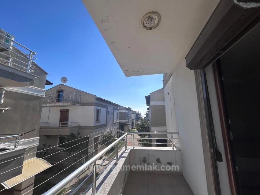 3+1 Villa With Pool In A Seaside Complex In Gümüldür