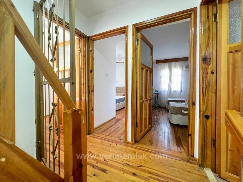 3+1 Villa For Sale In A Gated Community On The Seaside In Ürkmz