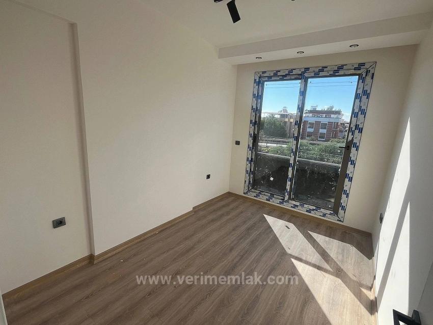 1+1 Apartment With Elevator, 400 Meters From The Sea In Gümüldür