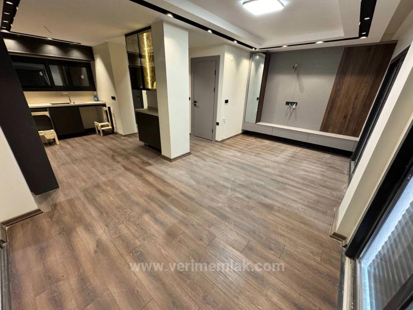 Luxury 3+1 Private Villa With Pool On Sea Side In Özdere