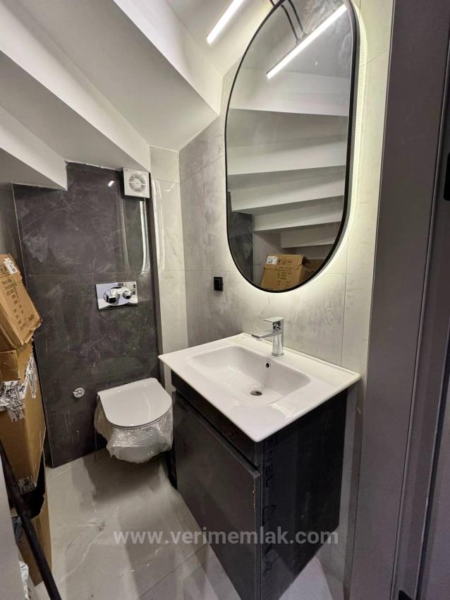 Luxury 3+1 Private Villa With Pool On Sea Side In Özdere