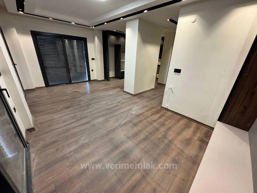 Luxury 3+1 Private Villa With Pool On Sea Side In Özdere