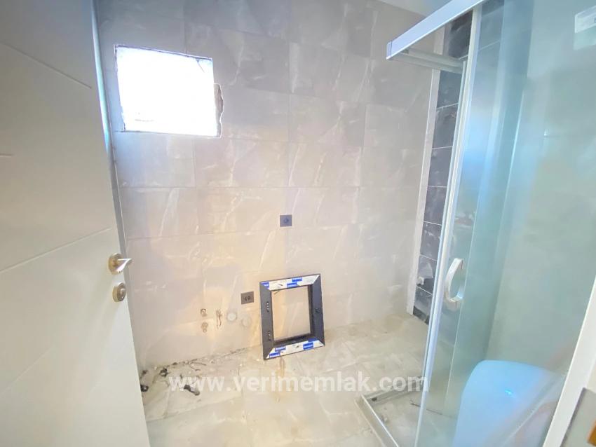 Seferihisar Ürkmez central location luxurious for sale zero 2+1 apartment
