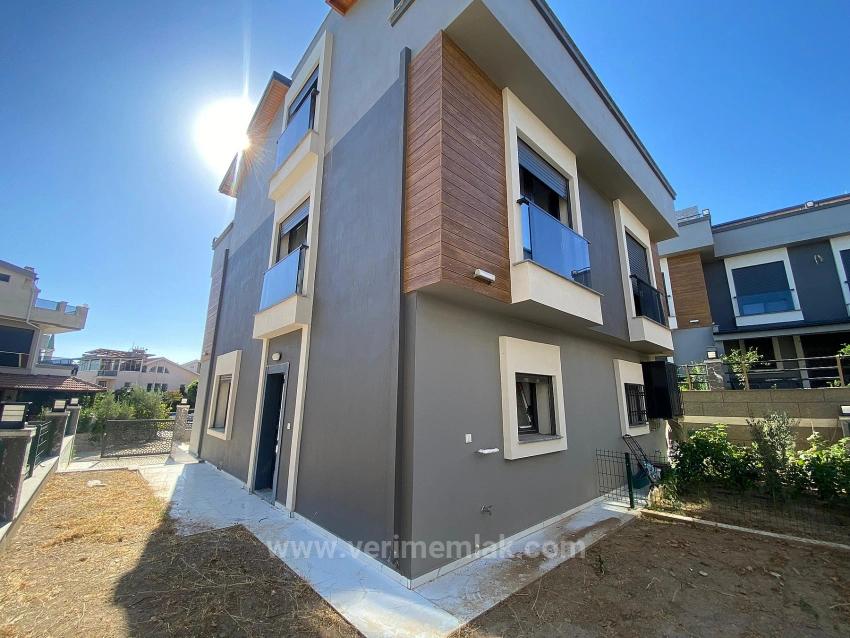 3+1 Villa With Garden For Sale In Özdere, Walking Distance To The Sea