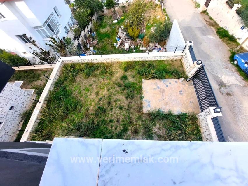 3+1 Bedroom Villa For sale in Tepecik Nbh. Seferihisar - 200 m²