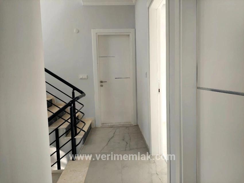 3+1 Bedroom Villa For sale in Tepecik Nbh. Seferihisar - 200 m²