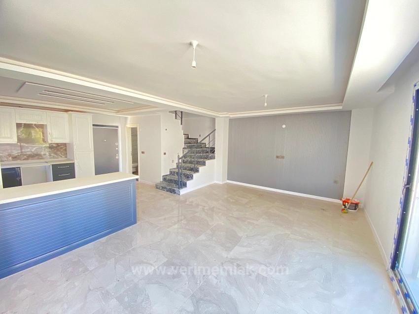 4+1 Bedroom Villa For sale in Atatürk Nbh. Seferihisar Doğanbey - 219 m²
