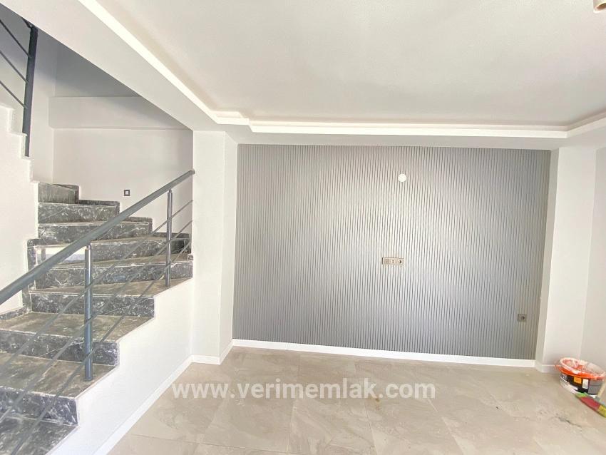 4+1 Bedroom Villa For sale in Atatürk Nbh. Seferihisar Doğanbey - 219 m²