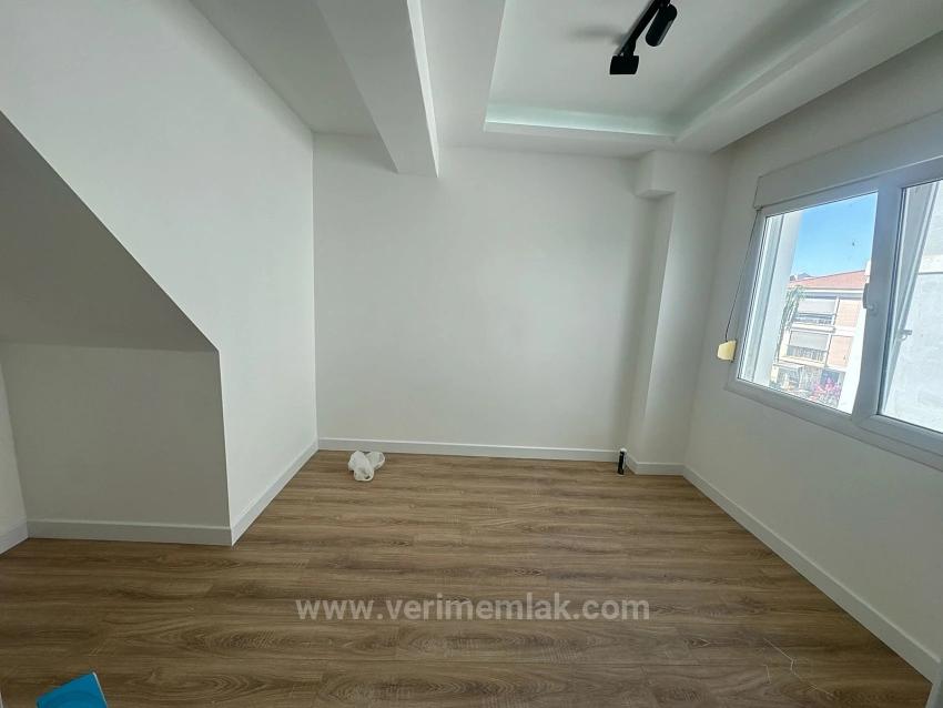 5+1 Duplex Apartment For Sale In Sığacık, Seferihisar, Suitable For Summer And Winter Residence
