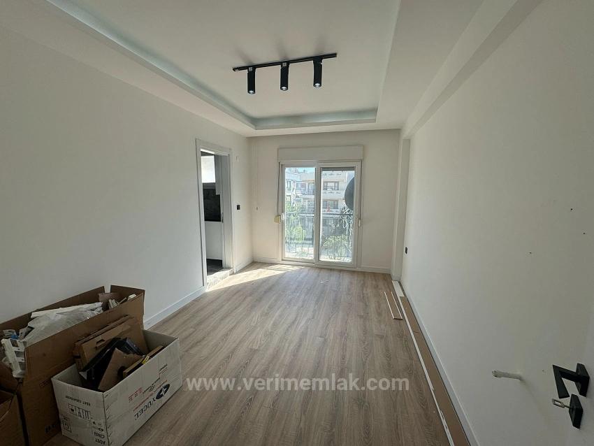 5+1 Duplex Apartment For Sale In Sığacık, Seferihisar, Suitable For Summer And Winter Residence